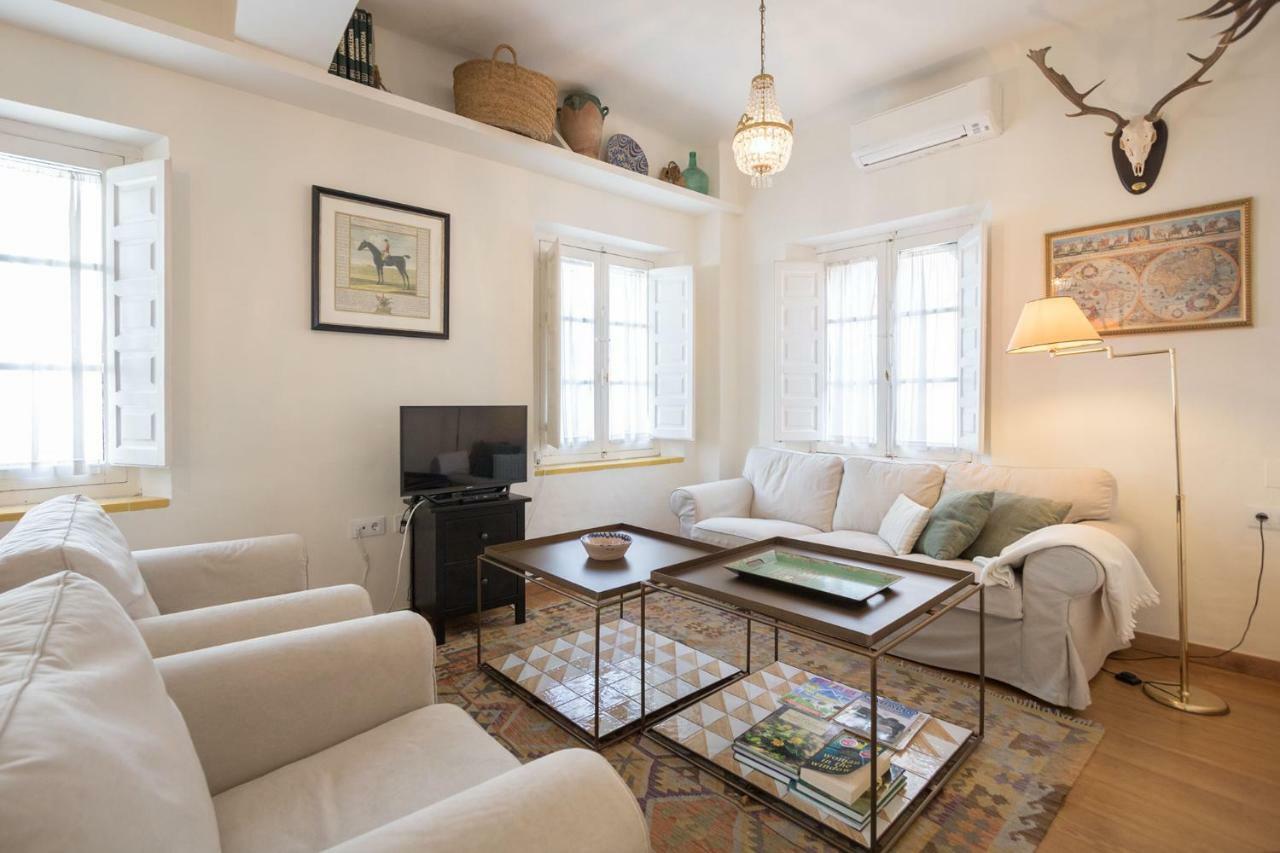 Champion Duplex Terrace And Garage Old Town 6 Pax Daire Sevilla Dış mekan fotoğraf